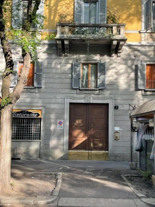 Апартаменты Splendido Bilocale In Vecchia Milano Экстерьер фото